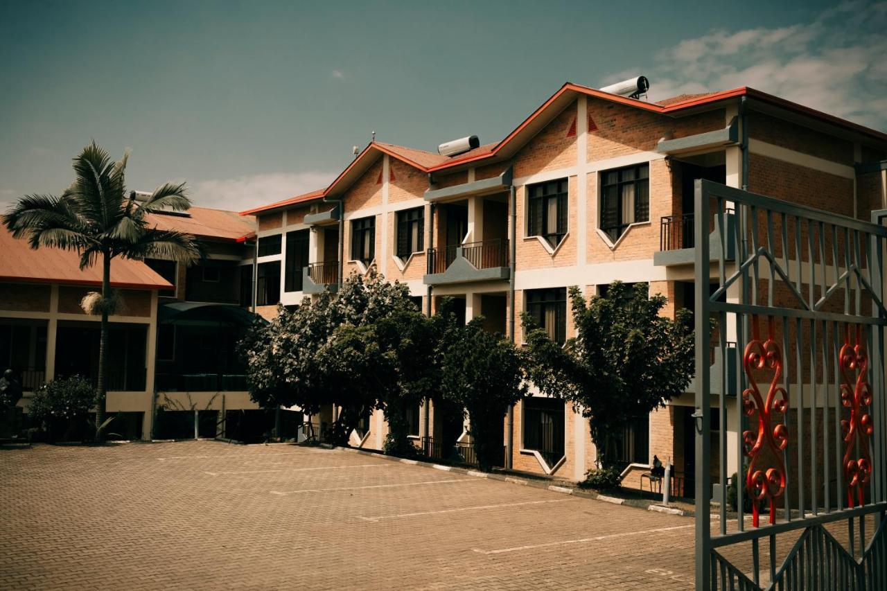 Centre Saint Vincent Pallotti Kigali Exterior photo