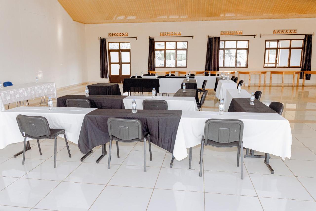 Centre Saint Vincent Pallotti Kigali Exterior photo