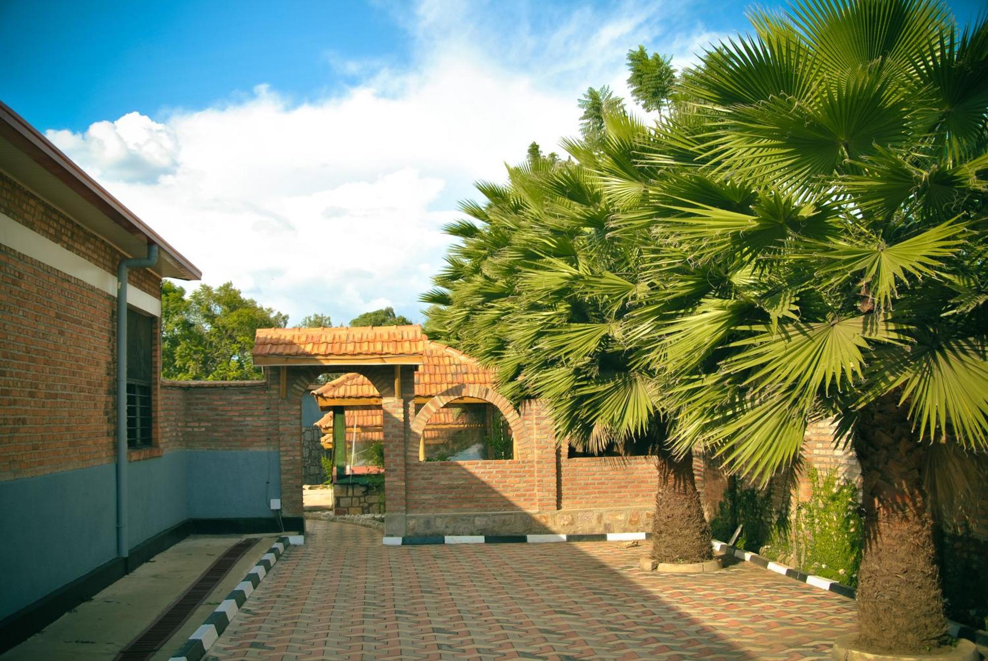 Centre Saint Vincent Pallotti Kigali Exterior photo